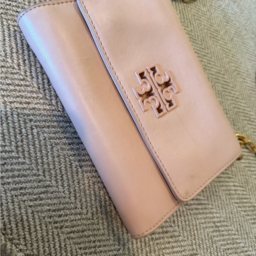 Tory Burch Lily Chain Wallet Crossbody Bag